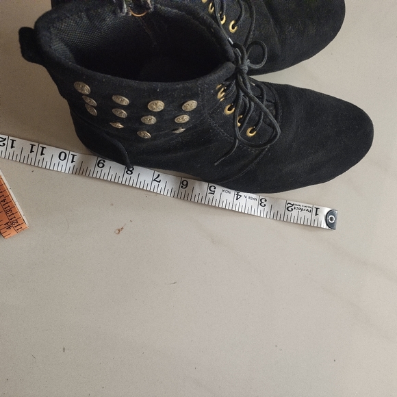 Velvet ankle boots - Picture 7 of 9